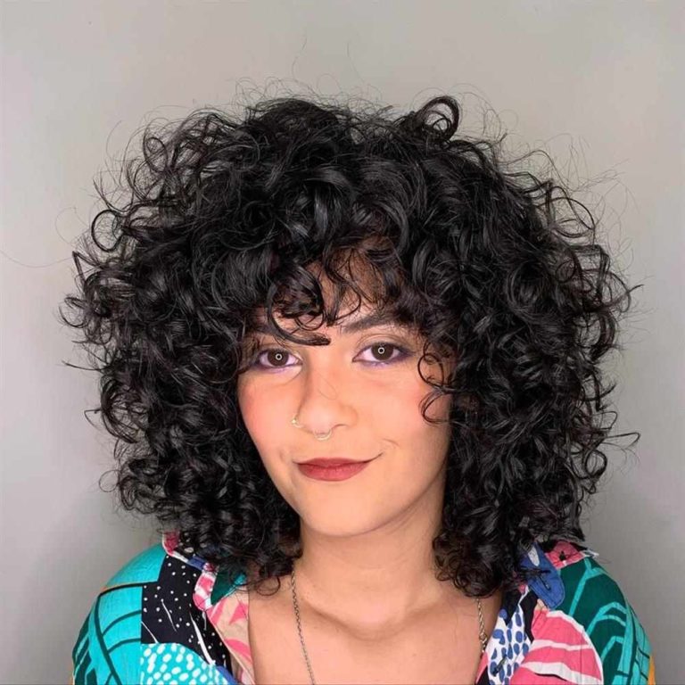 Cabelo Cacheado com Franja 2021: 40 fotos e tendências - Cortes de ...