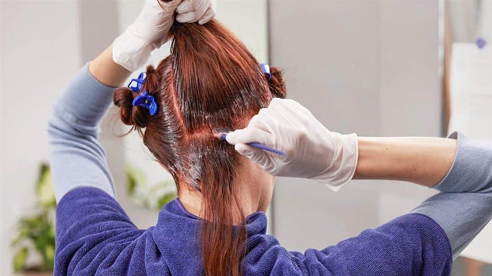 como pintar o cabelo sozinha de vermelho