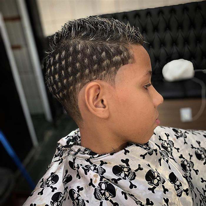 corte masculino infantil com luzes