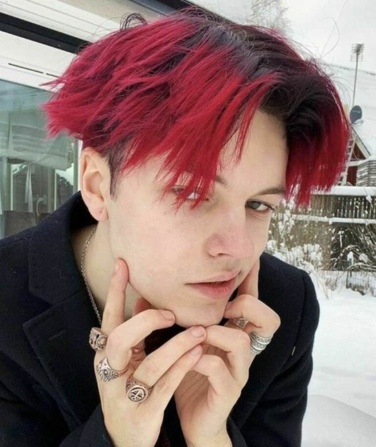 Cabelo vermelho masculino curto, longo, degradê, com luzes Cortes de Cabelo 2020